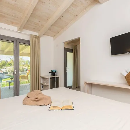 7 Di Desing A 200m Dal Mare Àrbatax