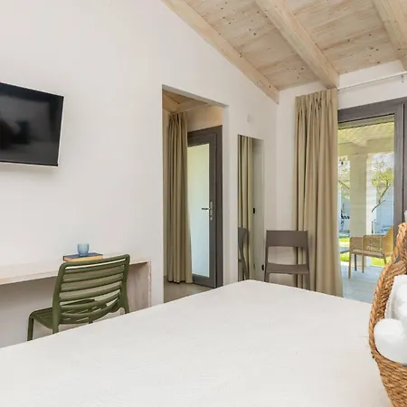Affittacamere 7 Di Desing A 200m Dal Mare Àrbatax